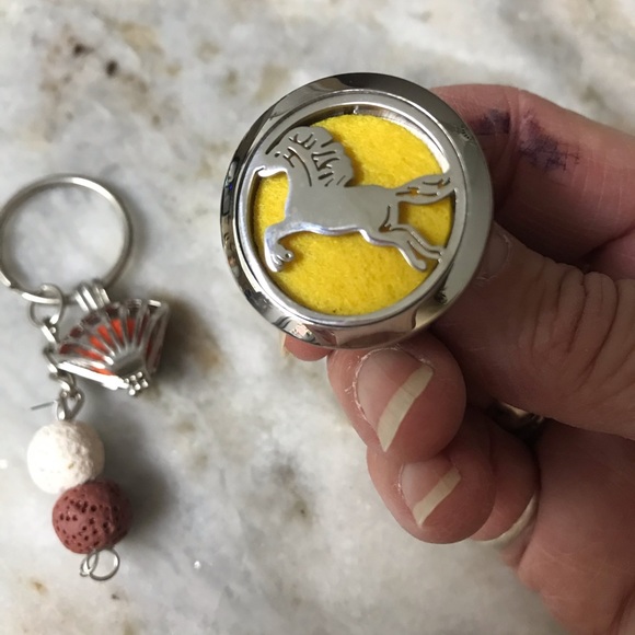 Essential Oil Diffusers - Picture 4 of 4